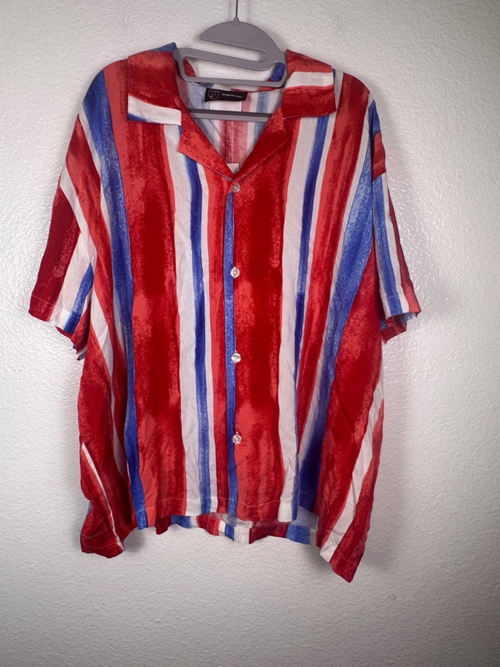 Original Use Striped Button-Up Shirt Red White Blue Rayon Woven XL Short Sleeve